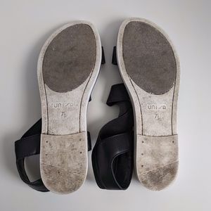 unisa anah sandal